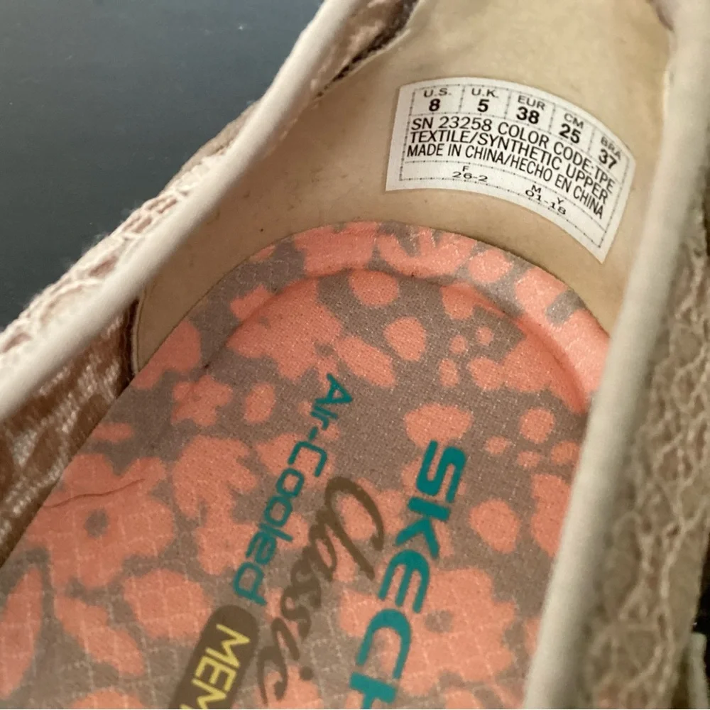 Skechers Be-light Slip On Lace Detail Flat Shoe Size 8 - Picture 6 of 10
